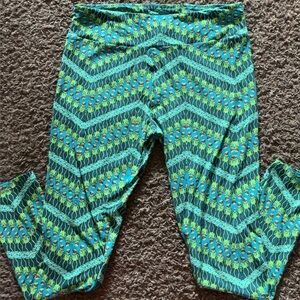 LuLaRoe women’s Green and Teal Chevron Frog Print Leggings